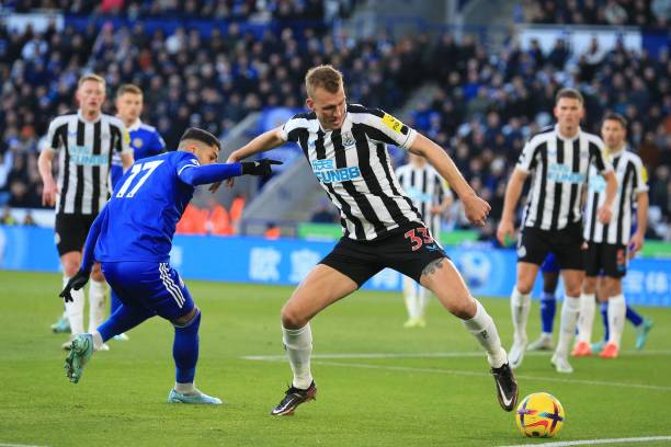 僅吸引了兩 僅吸引了兩